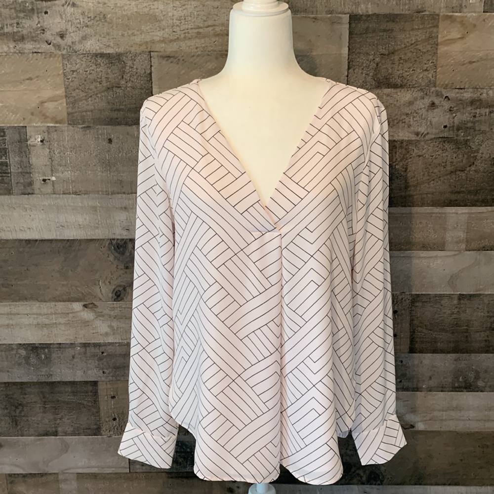 Ann Taylor Long Sleeve Top Size M - Picture 16 of 16